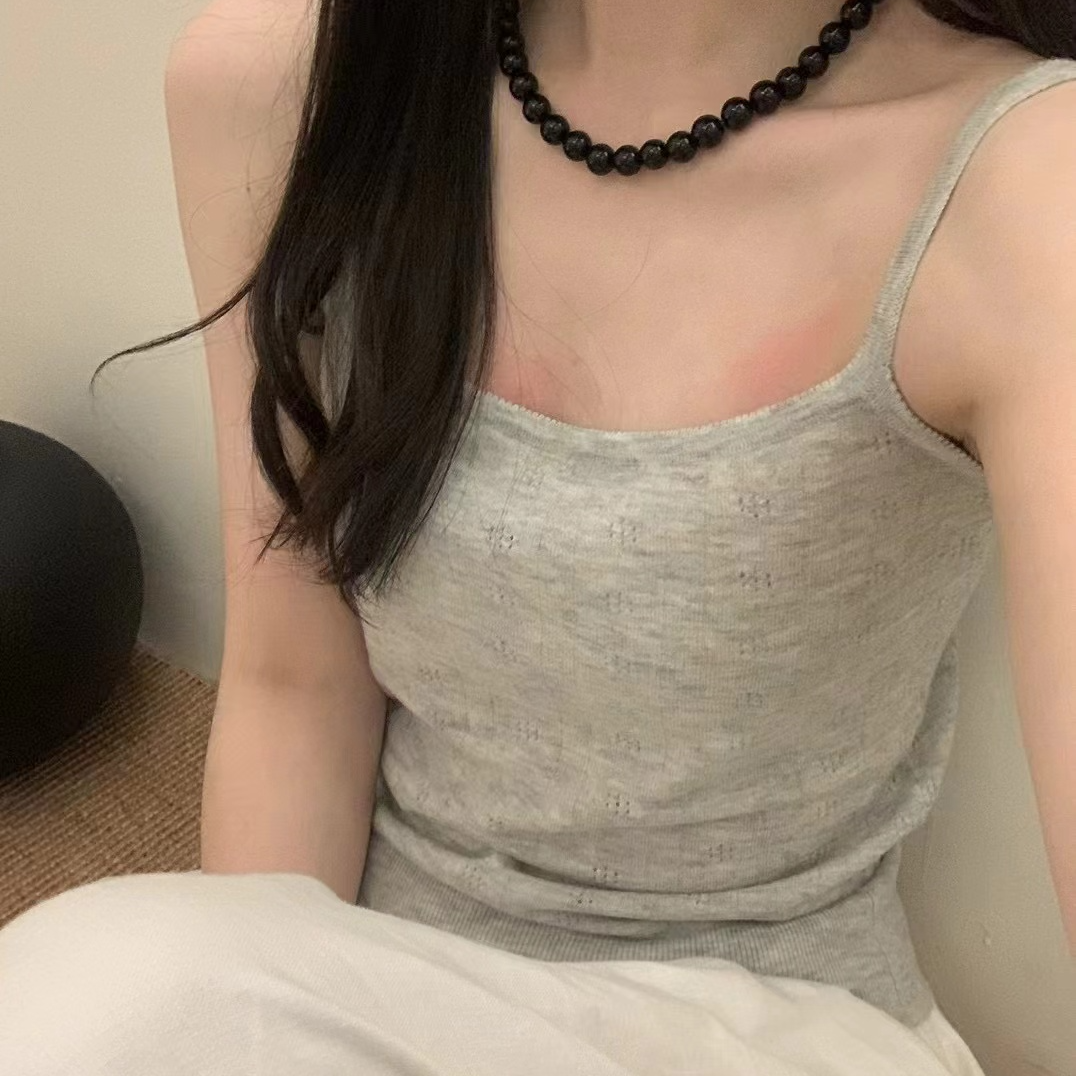 【舒心】2024秋温柔镂空花型羊毛背心女百搭显瘦吊带CLSX-0216