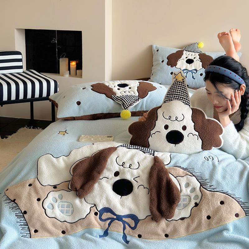 可爱小狗-卡通风绵羊毛绒加厚四件套 波点狗牛奶绒儿童双面绒床品