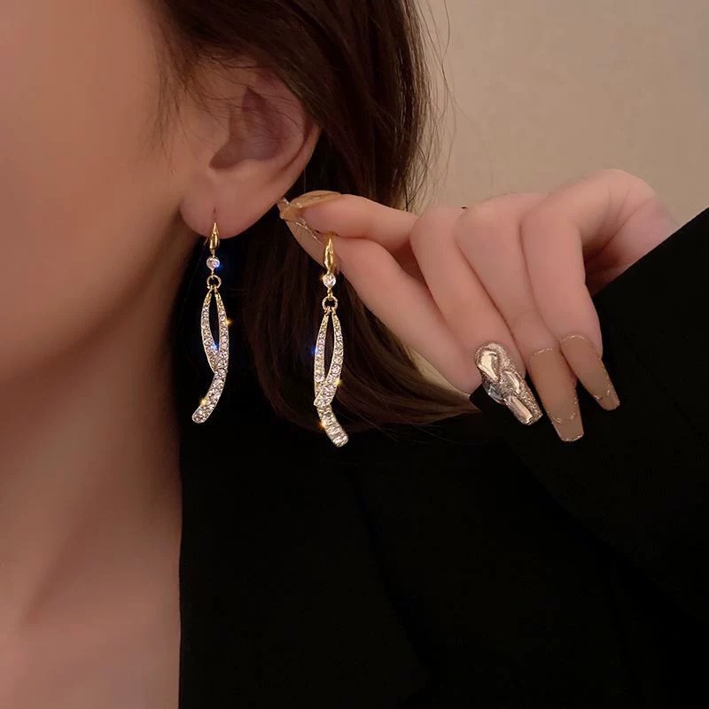 铜合金耳饰 气质轻奢百搭简约简约优雅精致网红设计师耳环F3042