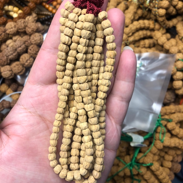 直播专享 百香籽手持小单圈6-7mm柏香籽