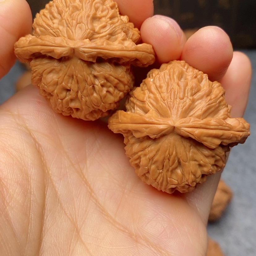 【闪购商品】文玩核桃把件黄***酒三角白41全