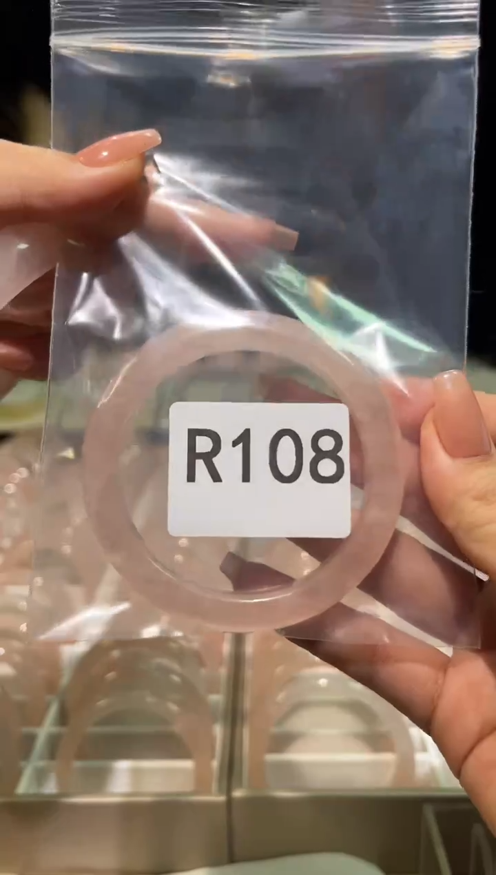 【闪购商品】水晶手镯未镶嵌马粉108