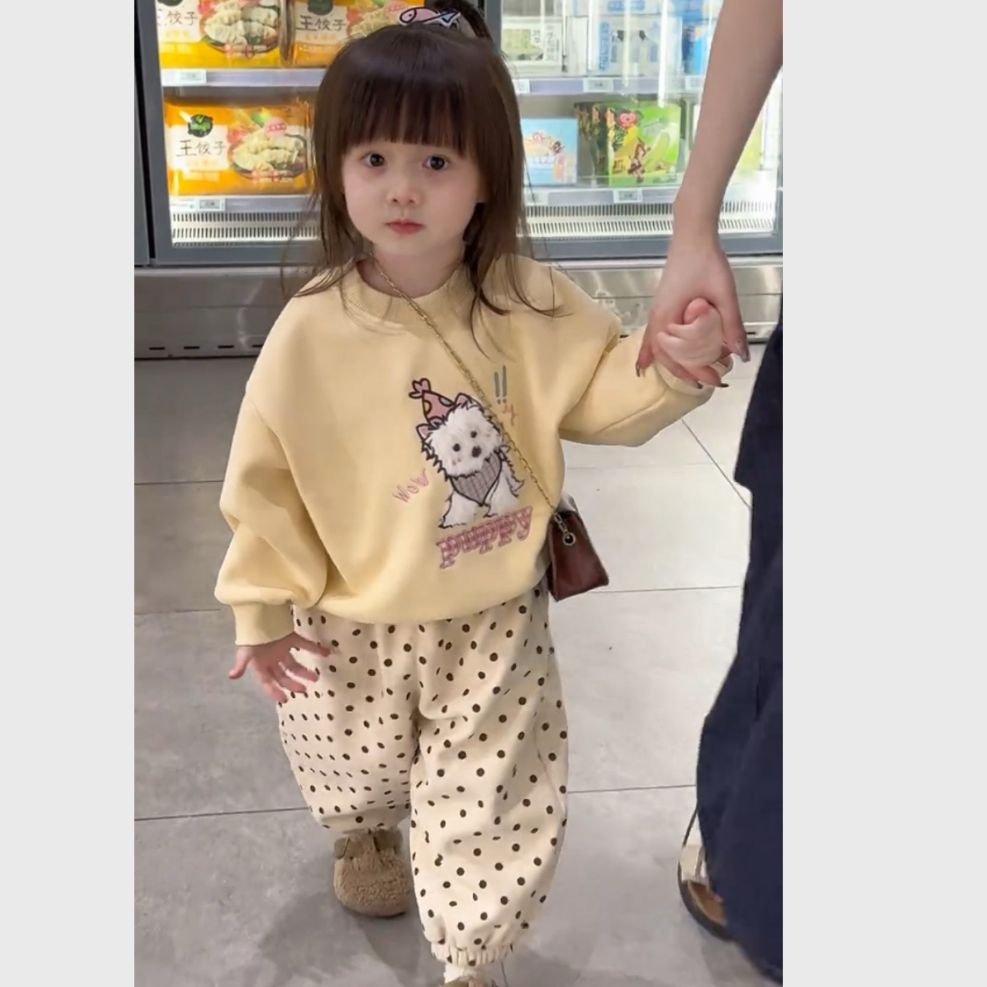 女宝宝一体加绒加厚打底衫女婴儿秋冬装2025女童洋气可爱卫衣套装