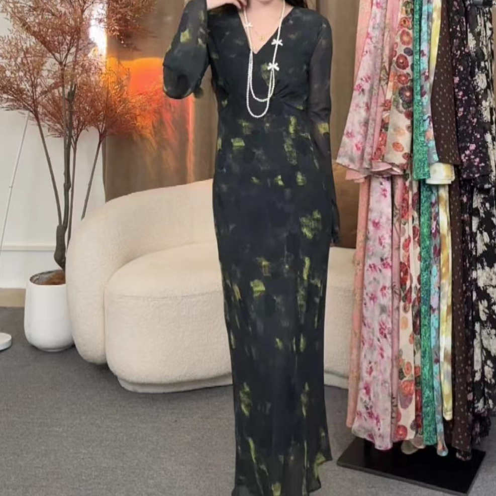  新款花色女人味碎花气质中长款连衣裙YF639