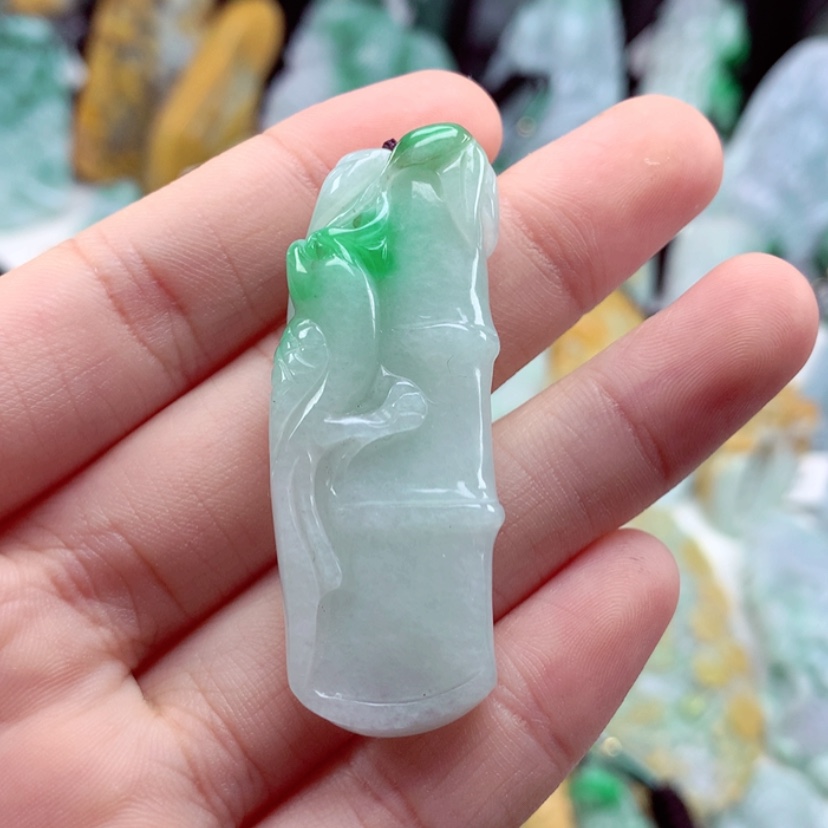 【闪购商品】翡翠吊坠(不含链)未镶嵌