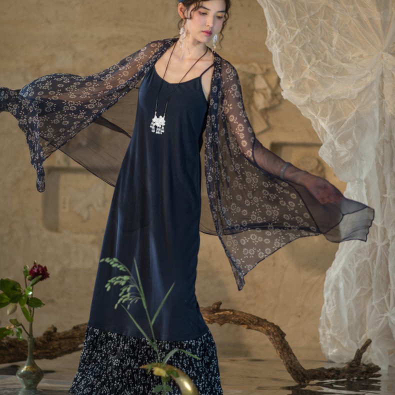 生活在左复古显瘦百搭吊带连衣裙长款内搭打底裙子女1913011蕾丝