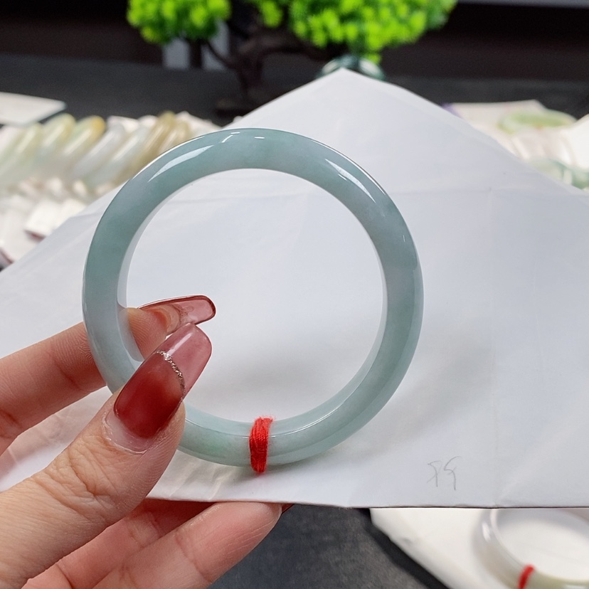【闪购商品】翡翠手镯未镶嵌湾**Y