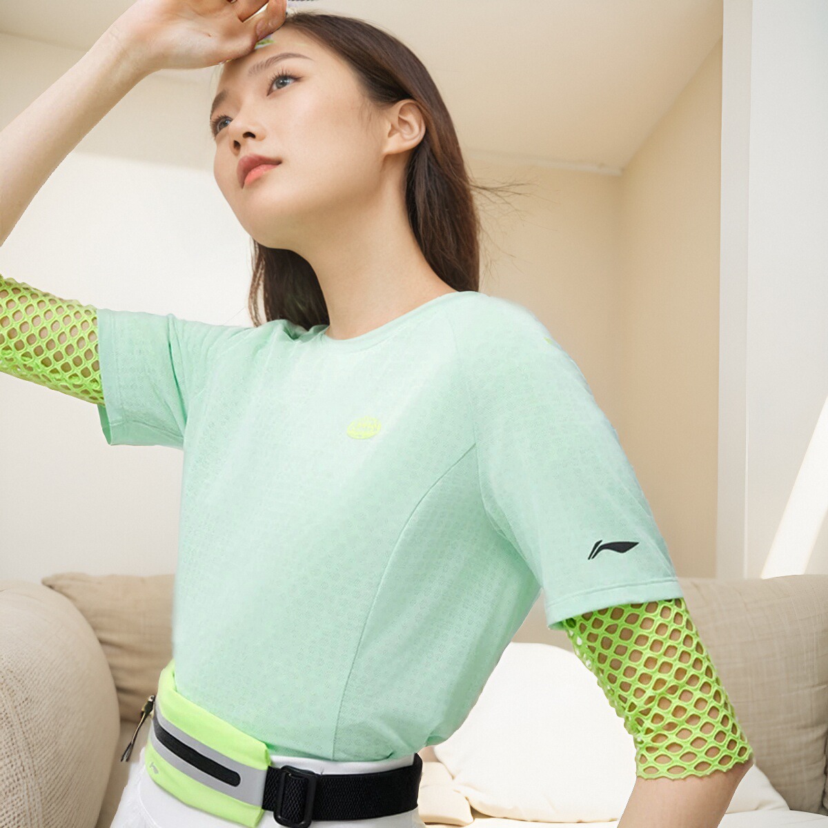 《直播》李宁速干T恤女子2024夏季透气户外简约亲肤运动上衣ATSU186