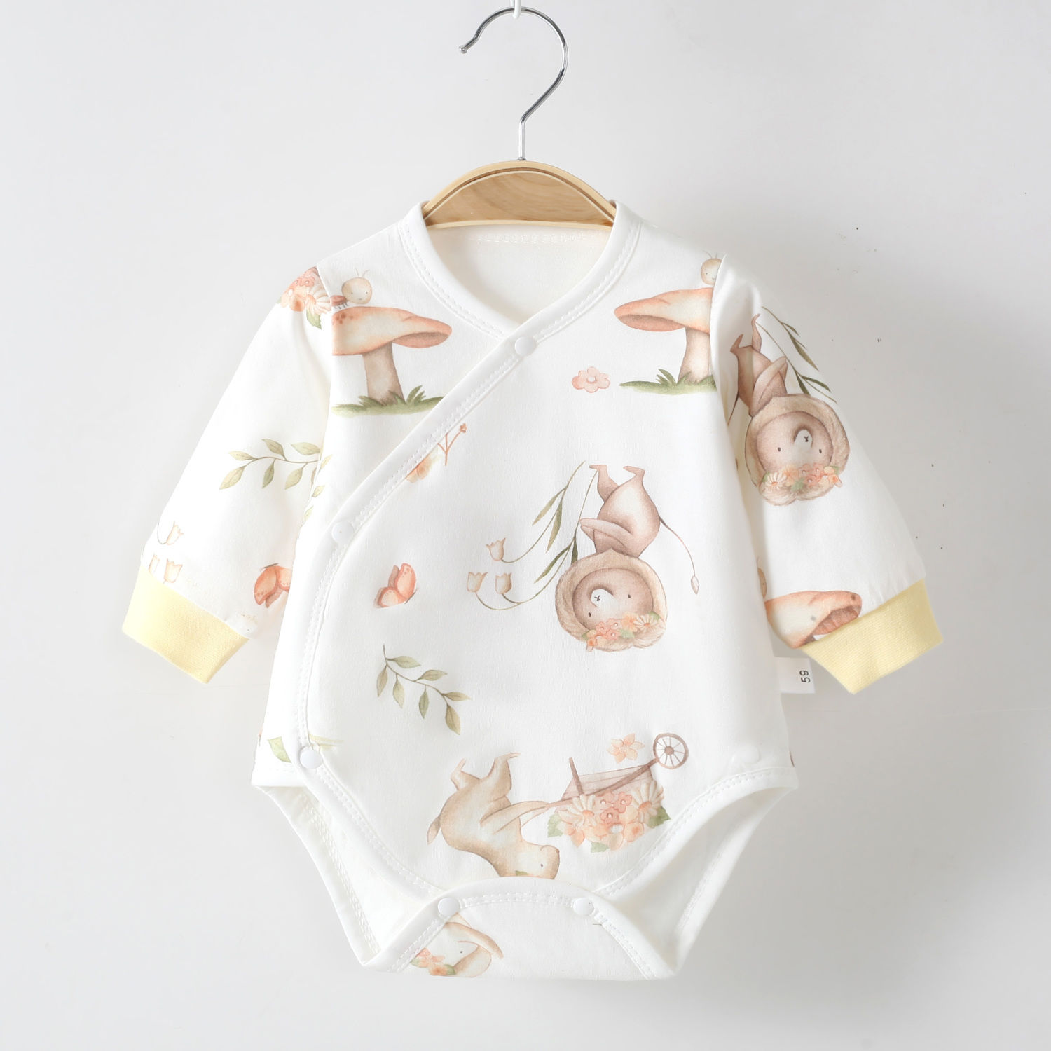 婴儿包屁衣宝宝连体衣夹棉秋冬长袖双层护肚爬服纯棉a类三角哈衣