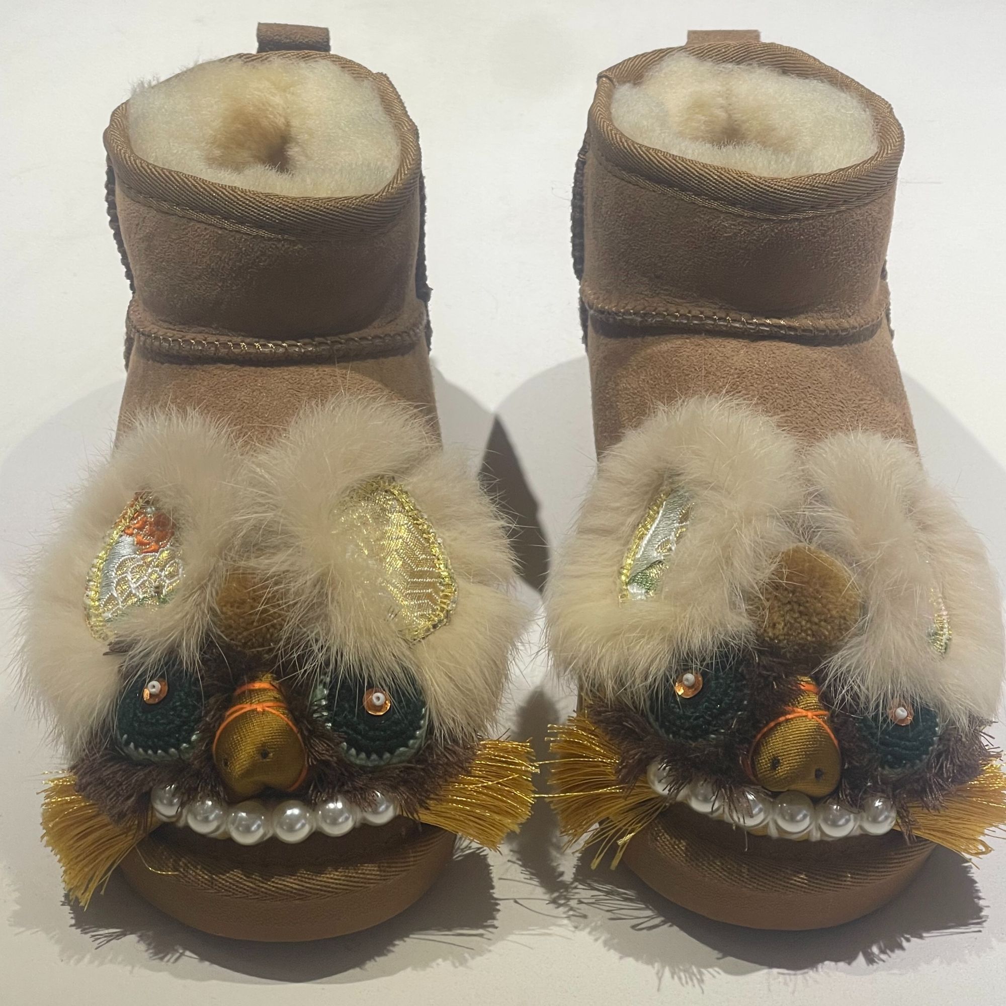 暖沙玄黑 · 暖沙雾绿 非遗老虎雪地靴