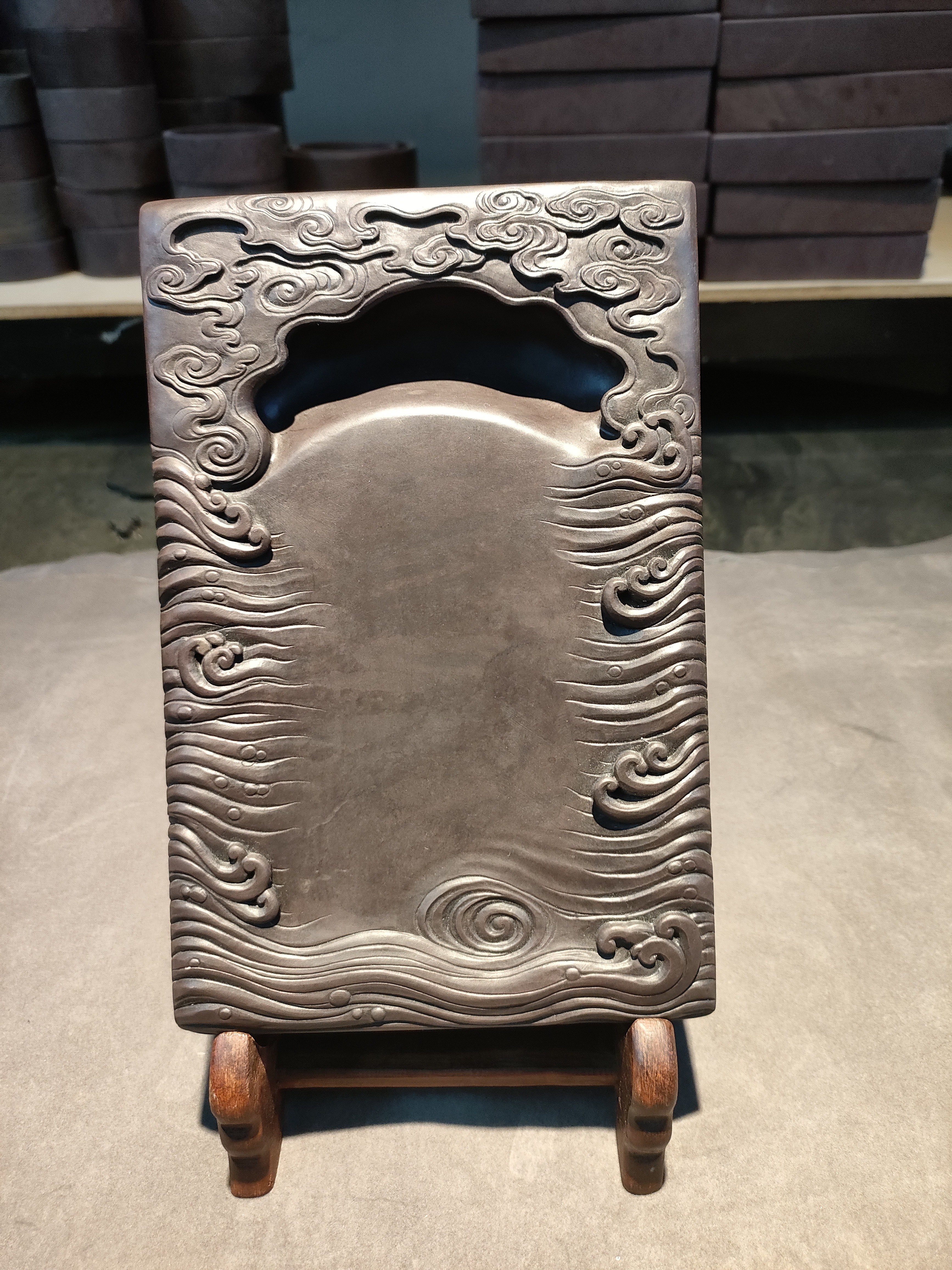 端砚尺寸；20.5*13.5*3.8cm