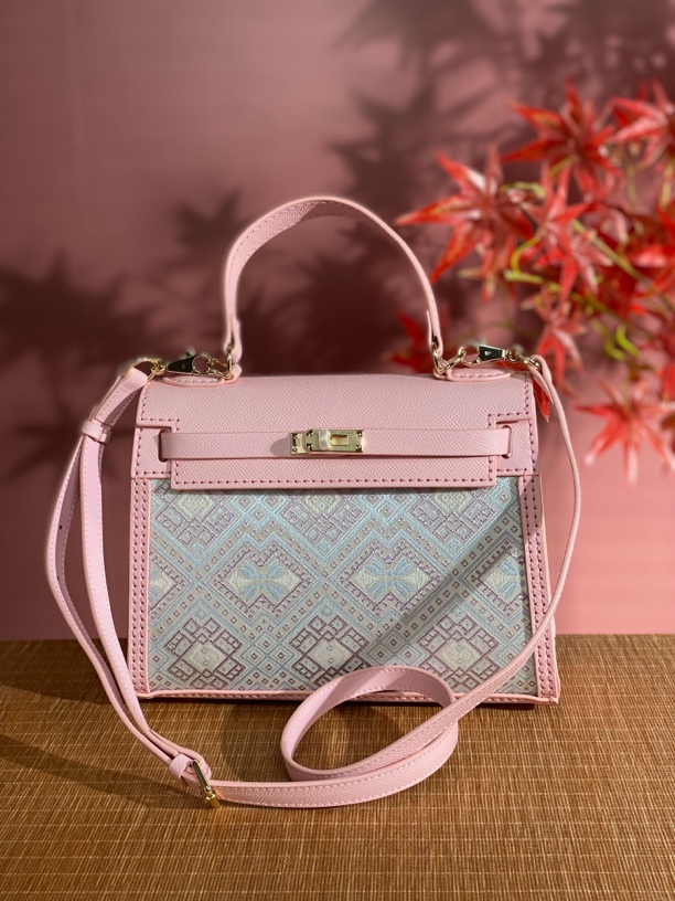 高定手工非遗壮锦包时尚大方蝴蝶花纹简约大气