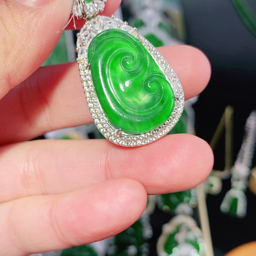 【闪购商品】翡翠颈饰银S925镶嵌T