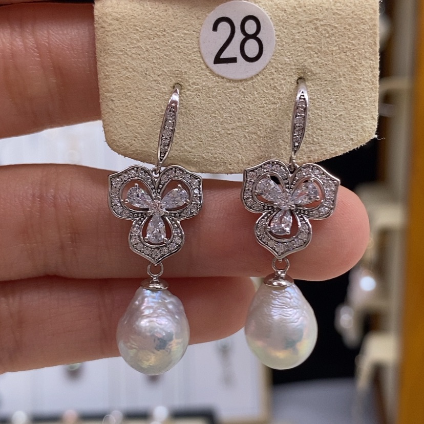 【闪购商品】淡水珍珠耳饰银S925镶嵌L****～
