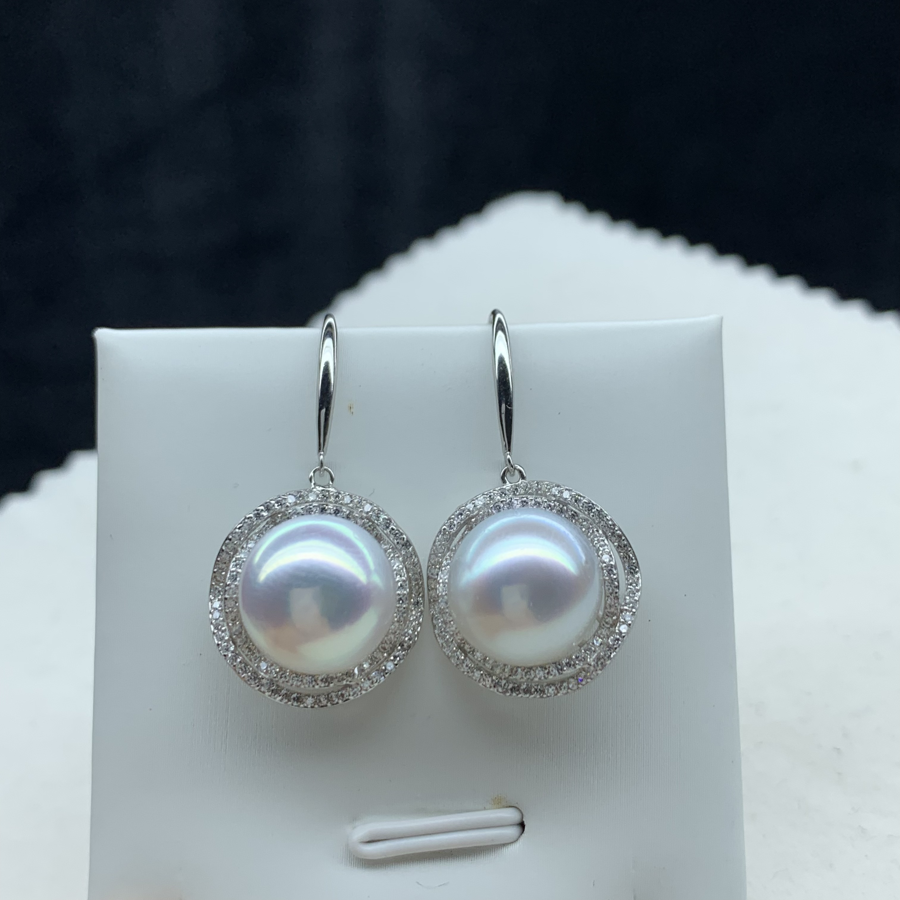 海水澳白耳环10.5-11mm镶嵌银 光感清晰透影 表皮干净细腻