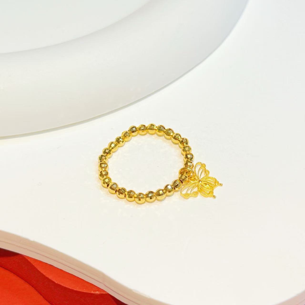 18K金浮蝶戒圈HNZ8122