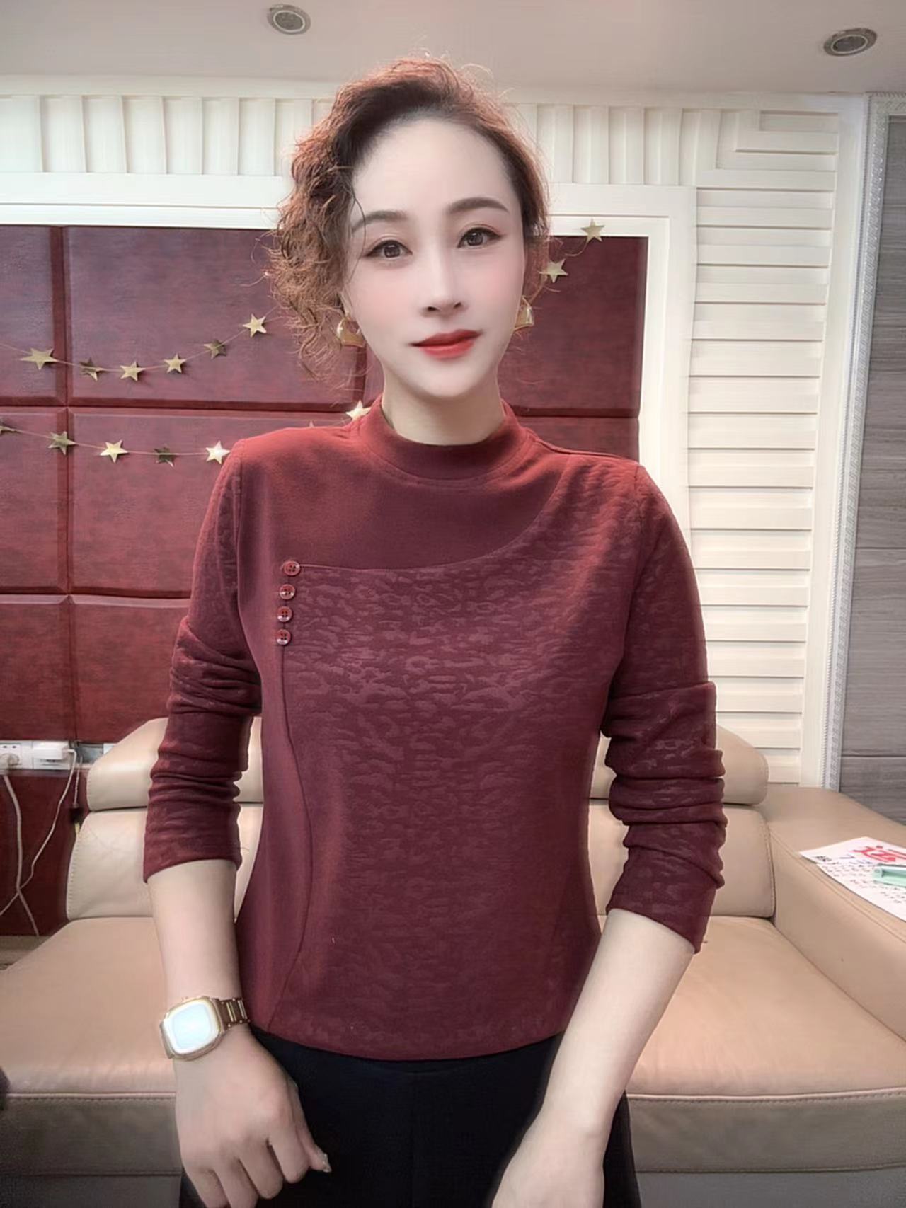 2025年早春新款时尚洋气百搭气质打底衫上衣半高领遮肉显瘦款