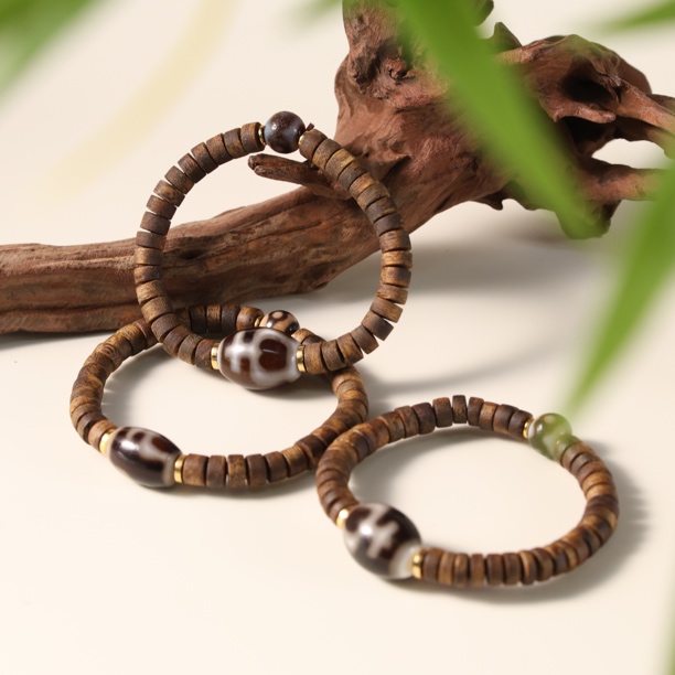 手工设计宝瓶玛瑙奇楠多宝手串多样性发货发一个