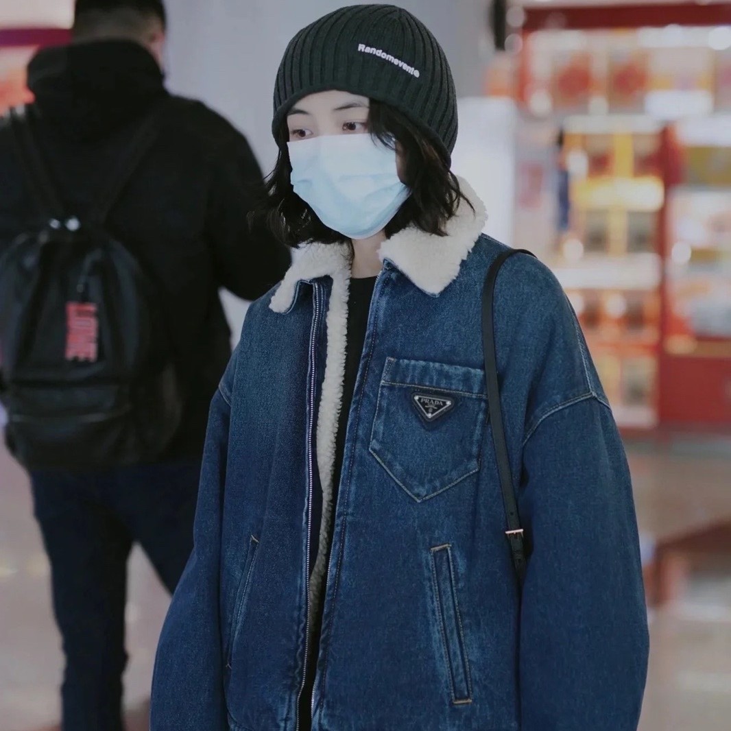 全新未使用  【易颗专属】 Prada 外套 082908-40
