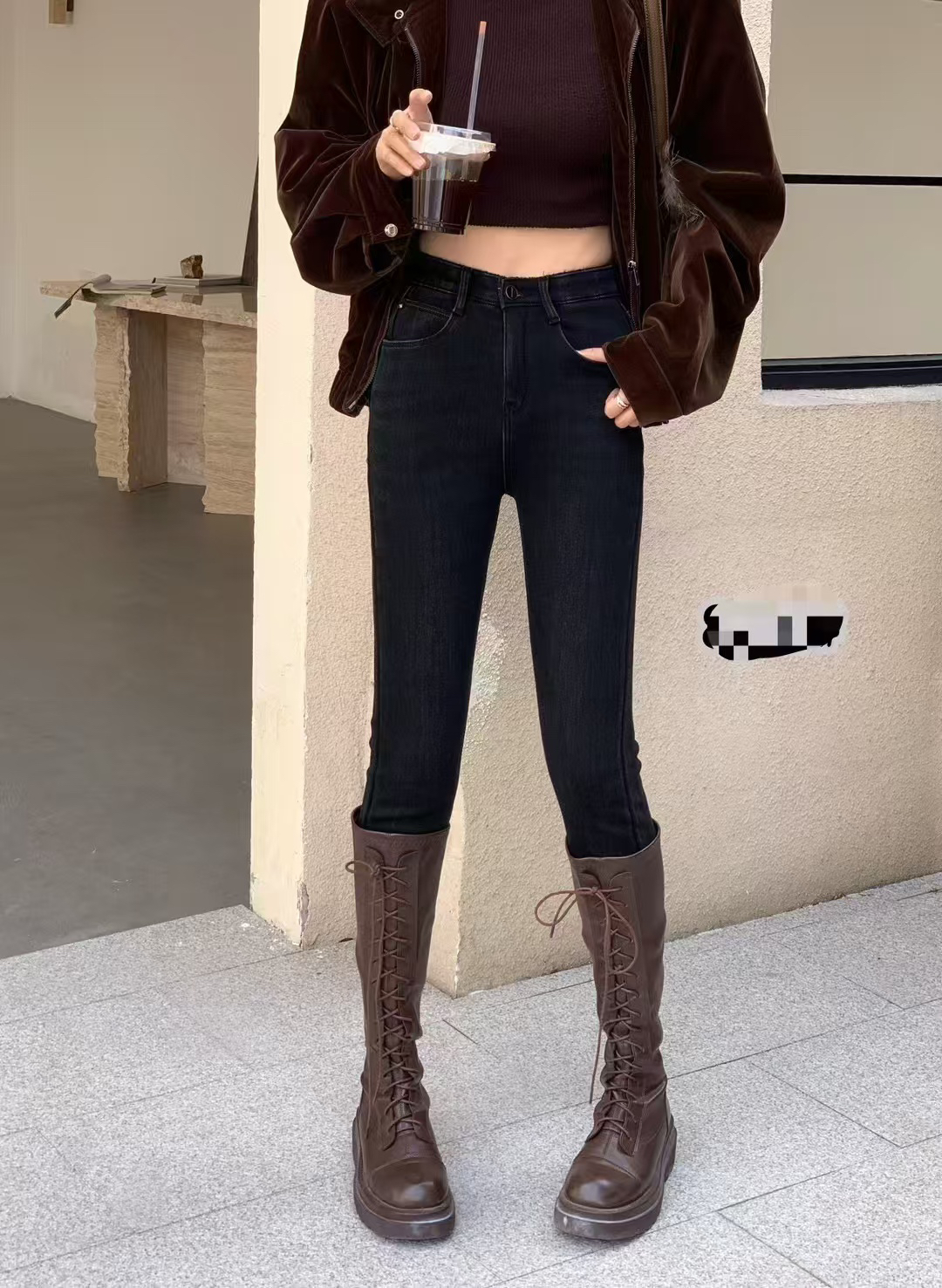 时尚百搭显瘦一体绒小脚牛仔裤