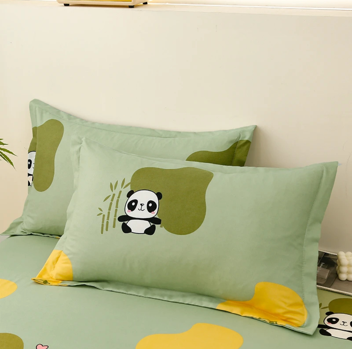 熊猫假日  枕套一对（48*74cm）