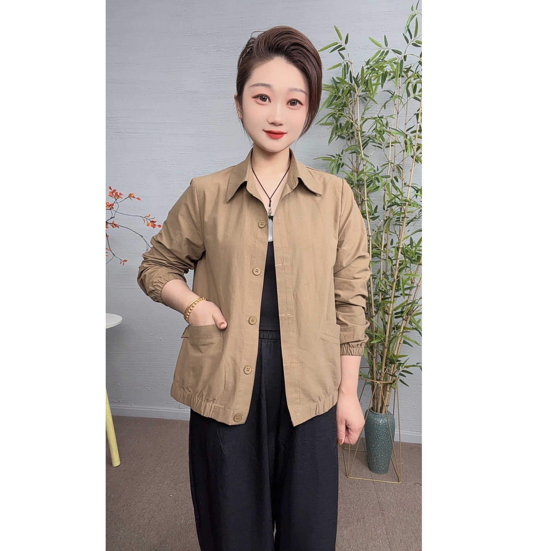 D榴榴女装  2024新款翻领秋季女外套百搭宽松短款