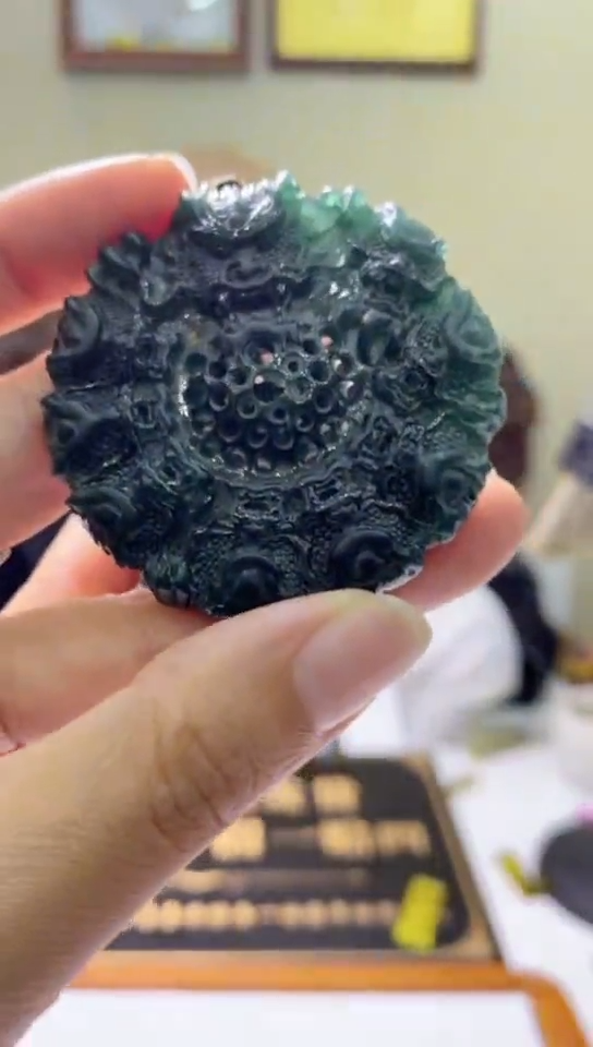 【闪购商品】定制翡翠未镶嵌宾利131215035