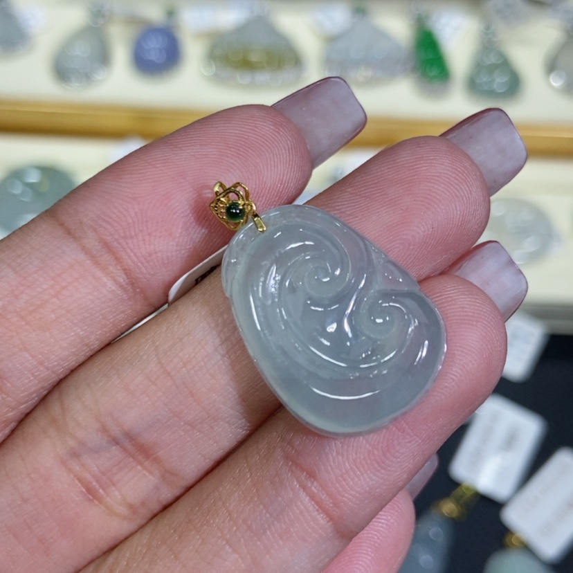 【闪购商品】翡翠颈饰18K金镶嵌