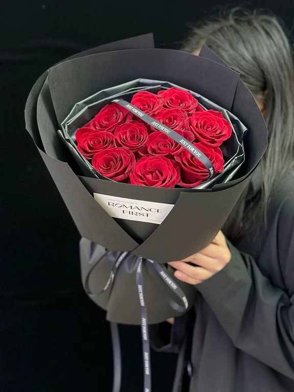【一心一意】11朵红玫瑰小花束送爱人送女友见面小花束