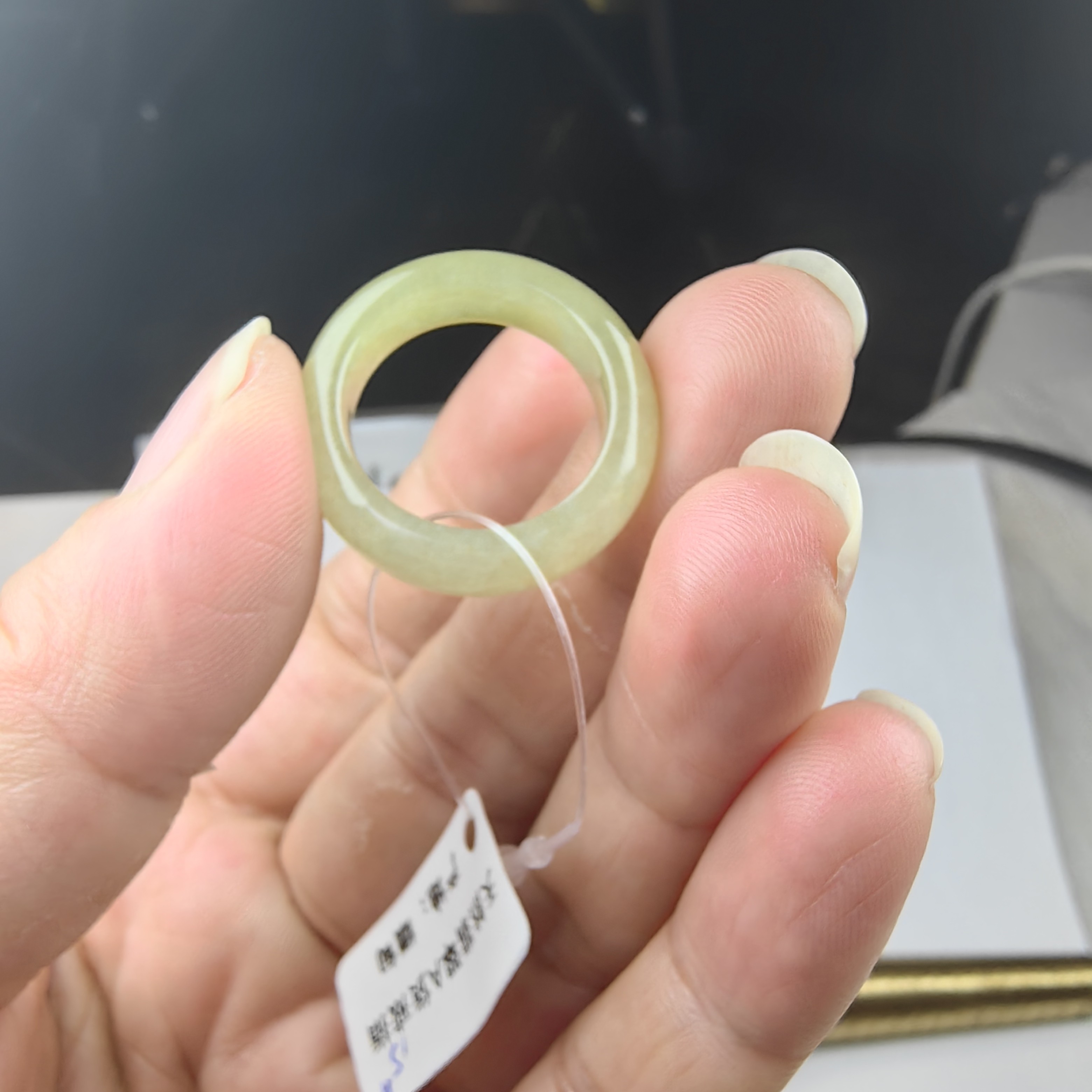 34131111天然翡翠戒圈