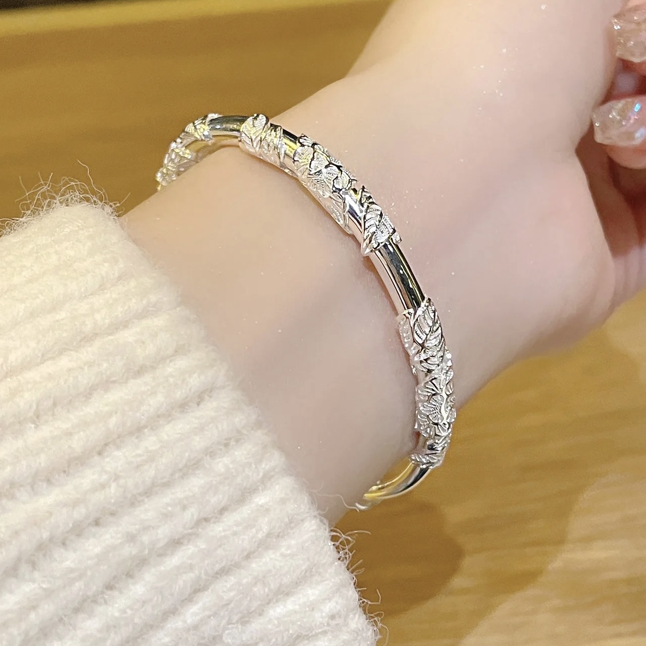 鑫百福 足银手镯 足银9999繁花似锦手镯气质百搭调节手工经典送礼