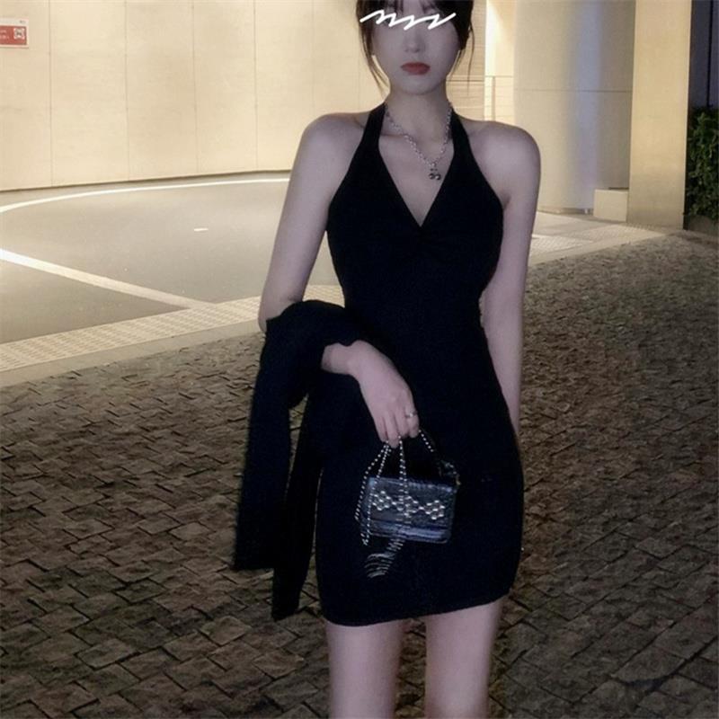 夏季女装V领性感修身显瘦小黑裙露背包臀御姐风挂脖吊带连衣裙