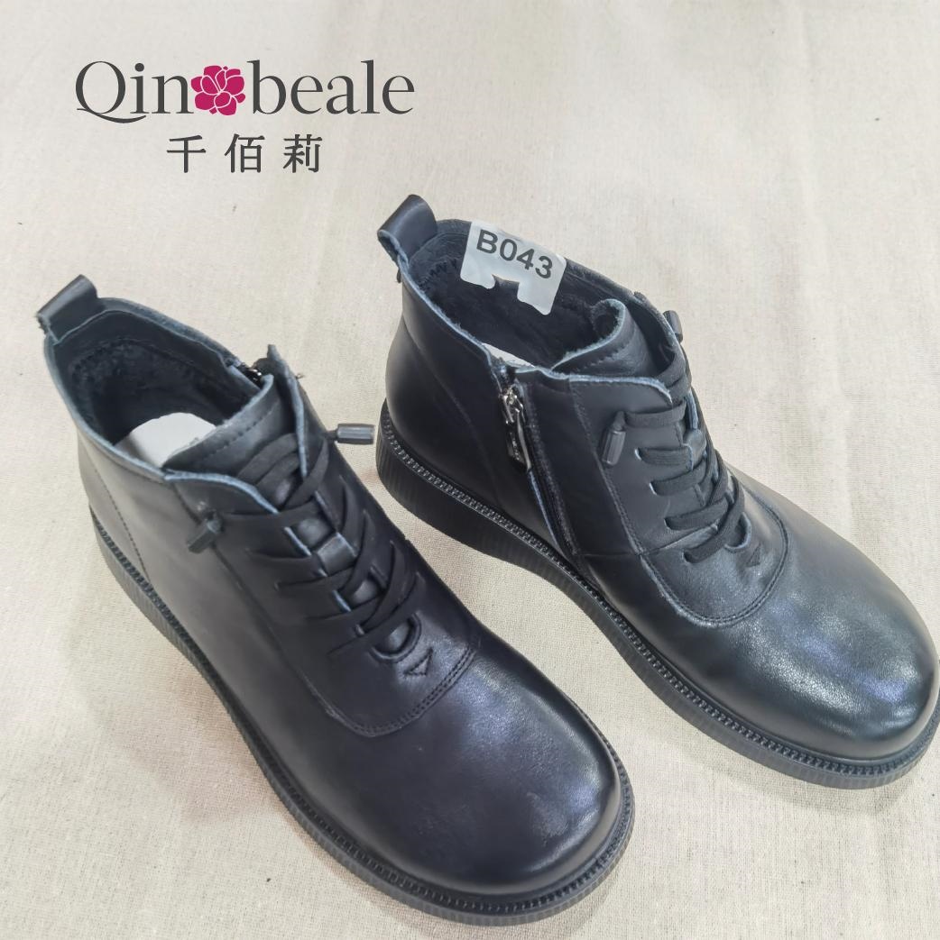 Qin&beale/千佰莉3001106B1164T平底短靴B043
