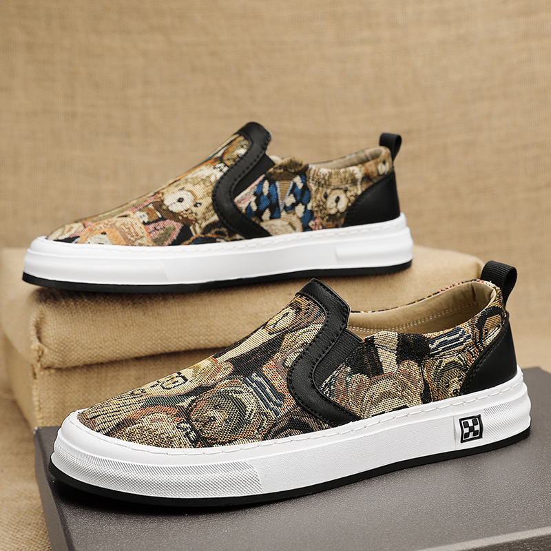 男鞋新款时尚透气夏季布鞋一脚蹬懒人休闲鞋个性百搭套脚男士板鞋