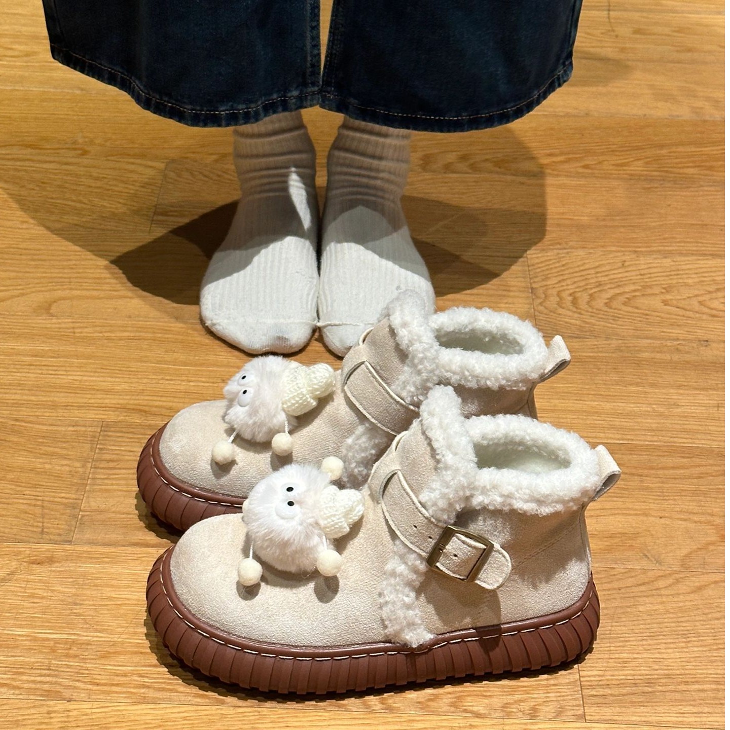 新款加绒短筒雪地靴子女2023年秋冬季新款加绒韩版松糕底短筒