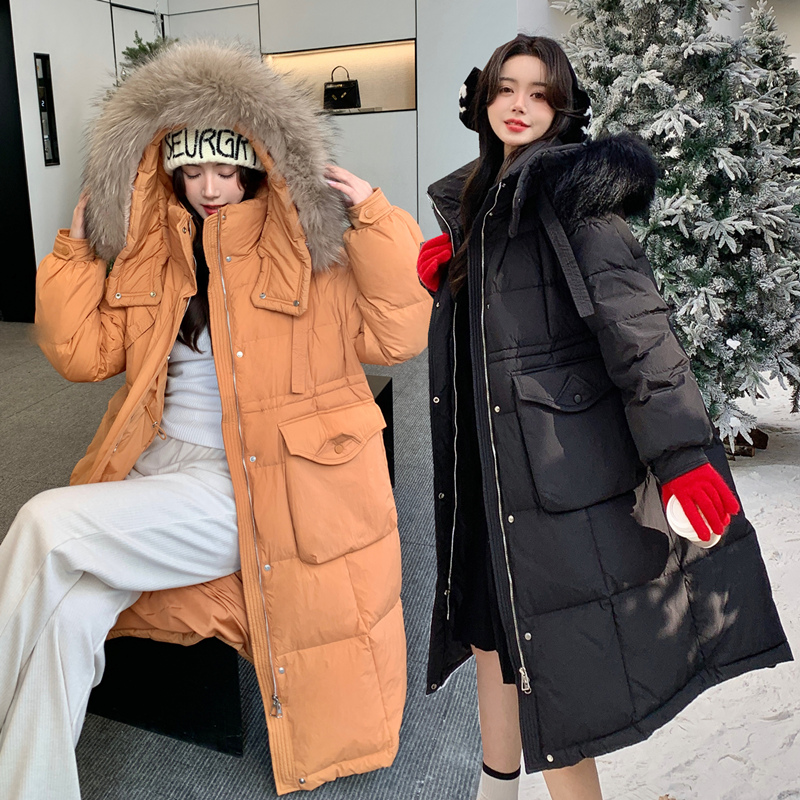 2024韩版大码女装250斤显瘦90%白鸭绒长款连帽貉子毛领羽绒服D128