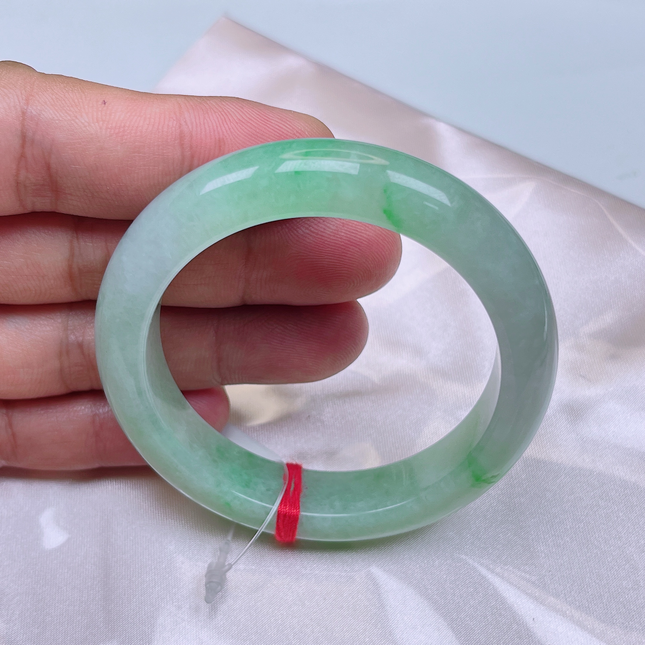 天然缅甸A货翡翠手镯54.5圈口石纹