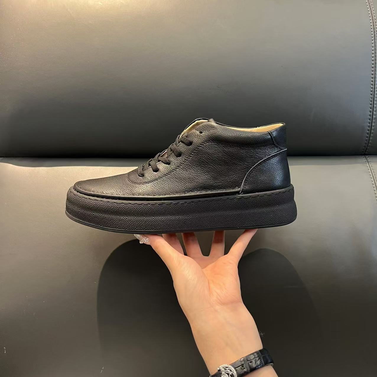 秋冬新款男士头层牛皮高帮休闲板鞋百搭中帮马丁靴潮鞋短靴99861