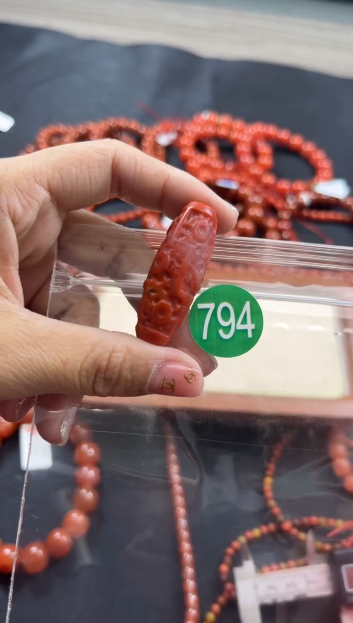 【闪购商品】南红玛瑙珠宝奇石未镶嵌794-