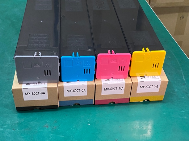 60全新包装粉盒定影牢固不粘粉