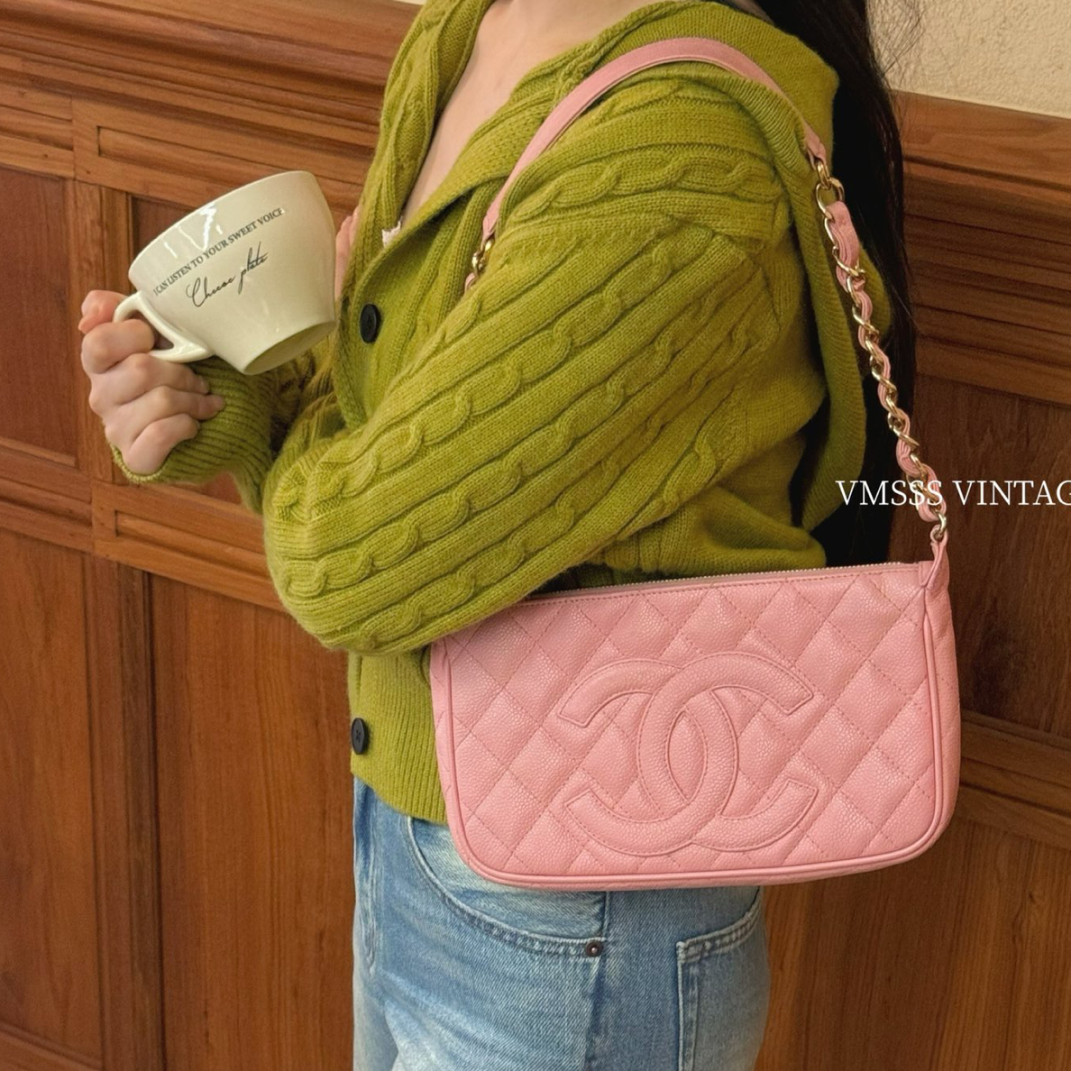 95新 Chanel/香奈儿 粉色腋下荔枝纹牛皮单肩包 8开/71447