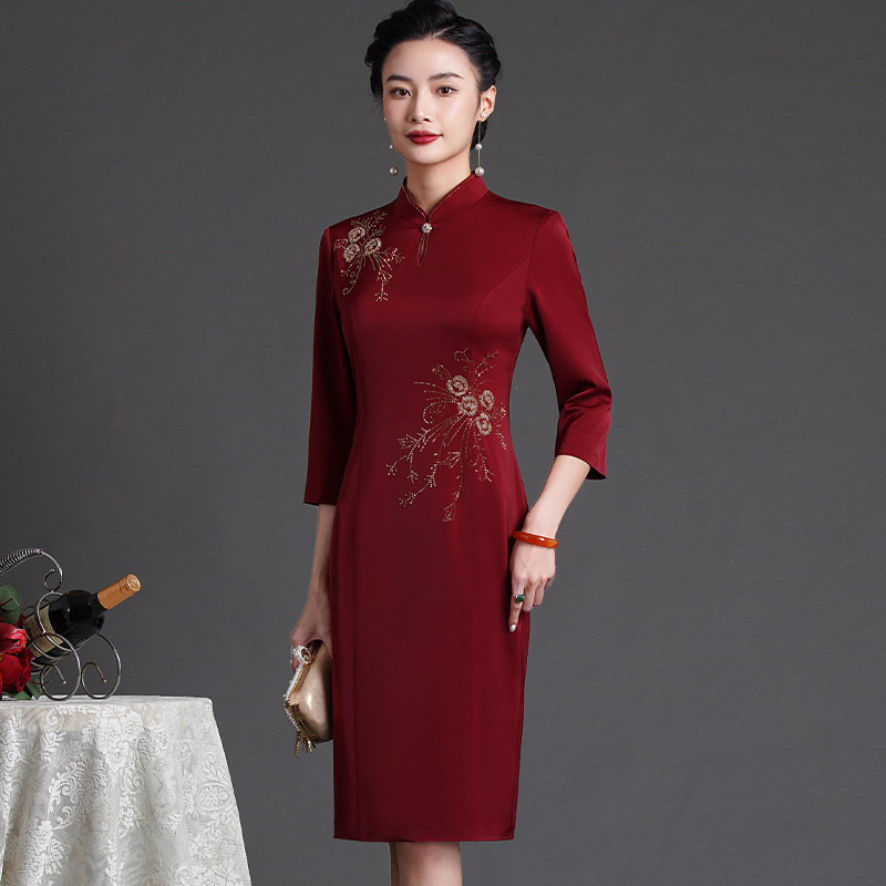 秋装新款婚宴高端优雅中老年优雅旗袍改良连衣裙酒红色礼服6236