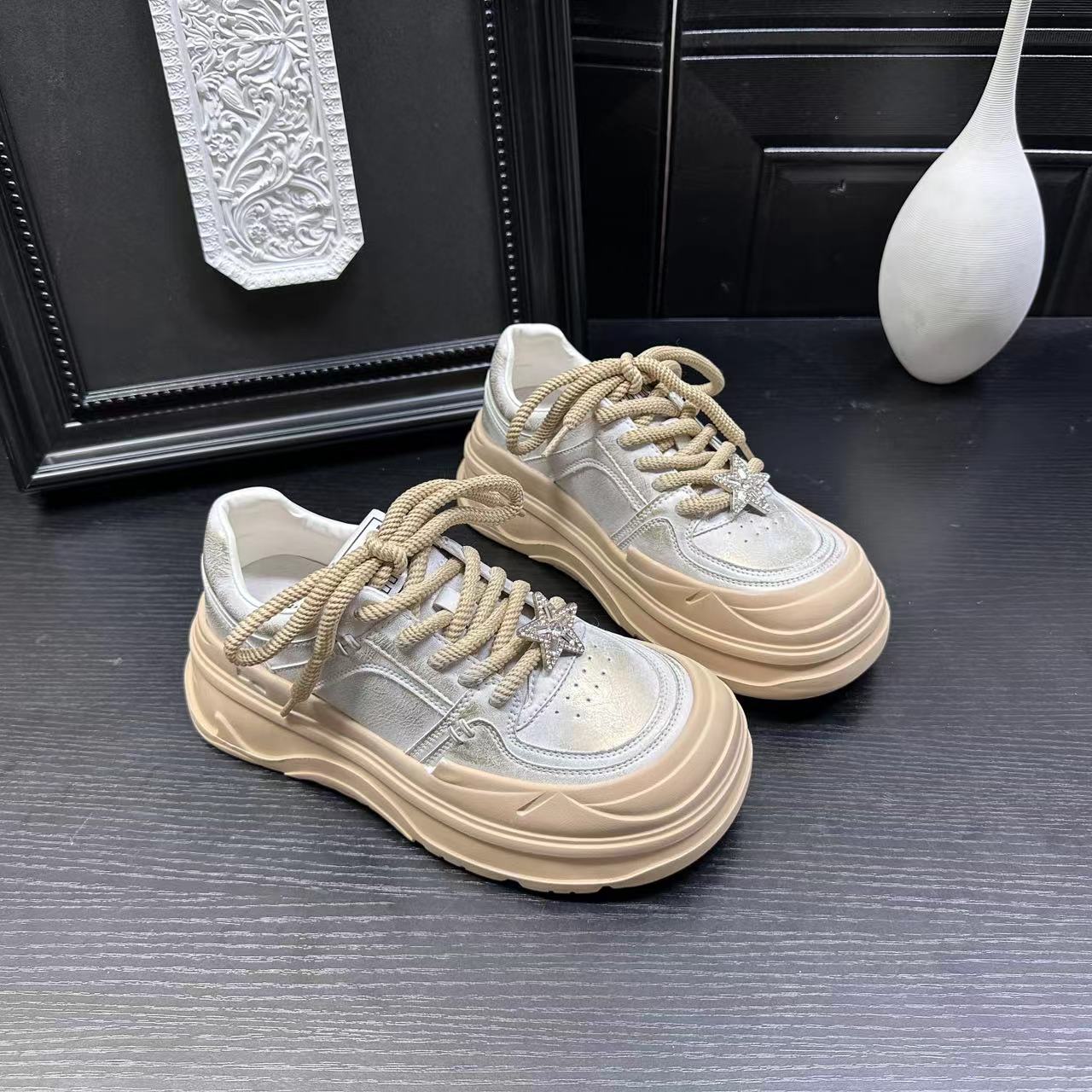 春季新款百搭时尚ins休闲鞋女士低帮休闲板鞋 X 检 8081-1