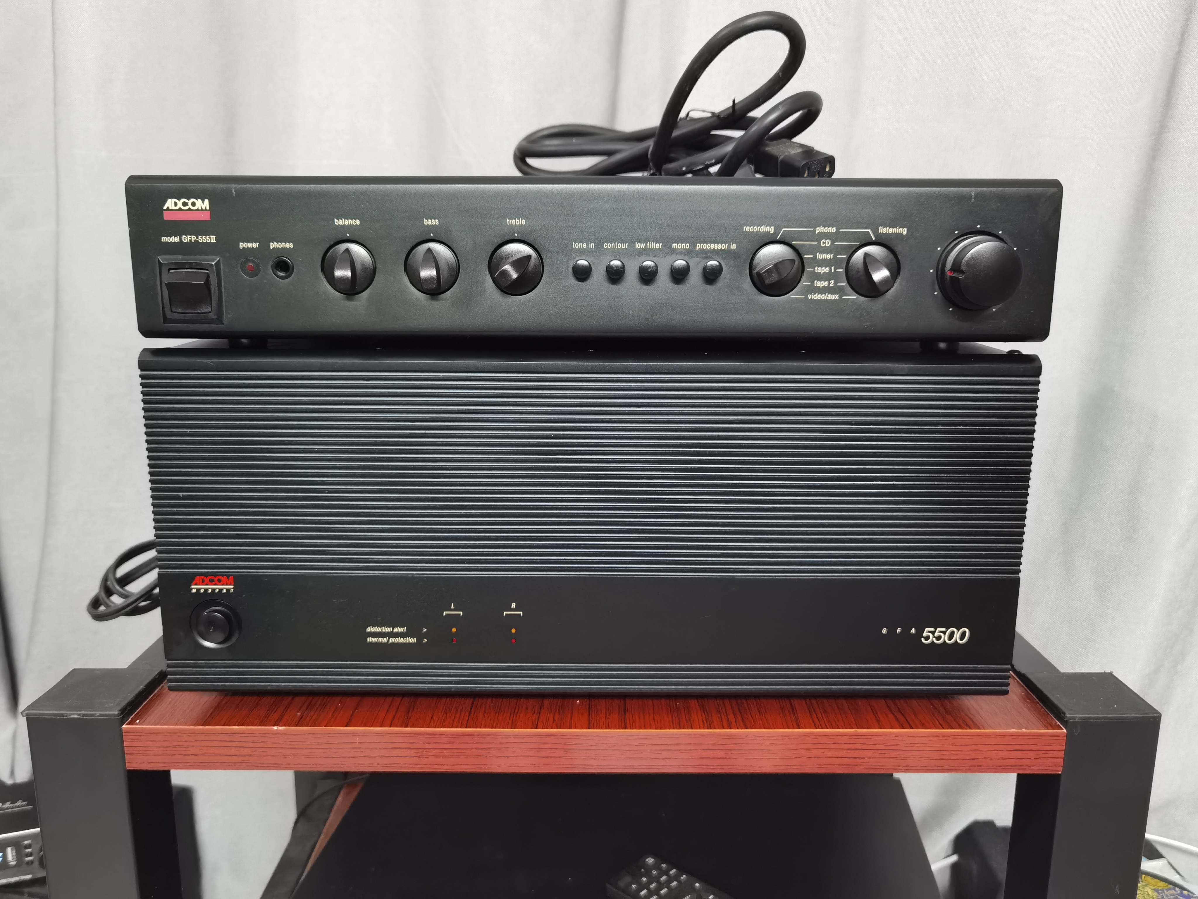 9新  美国爱琴5500前后级功放机 二手售岀不支持7天退货运费自理