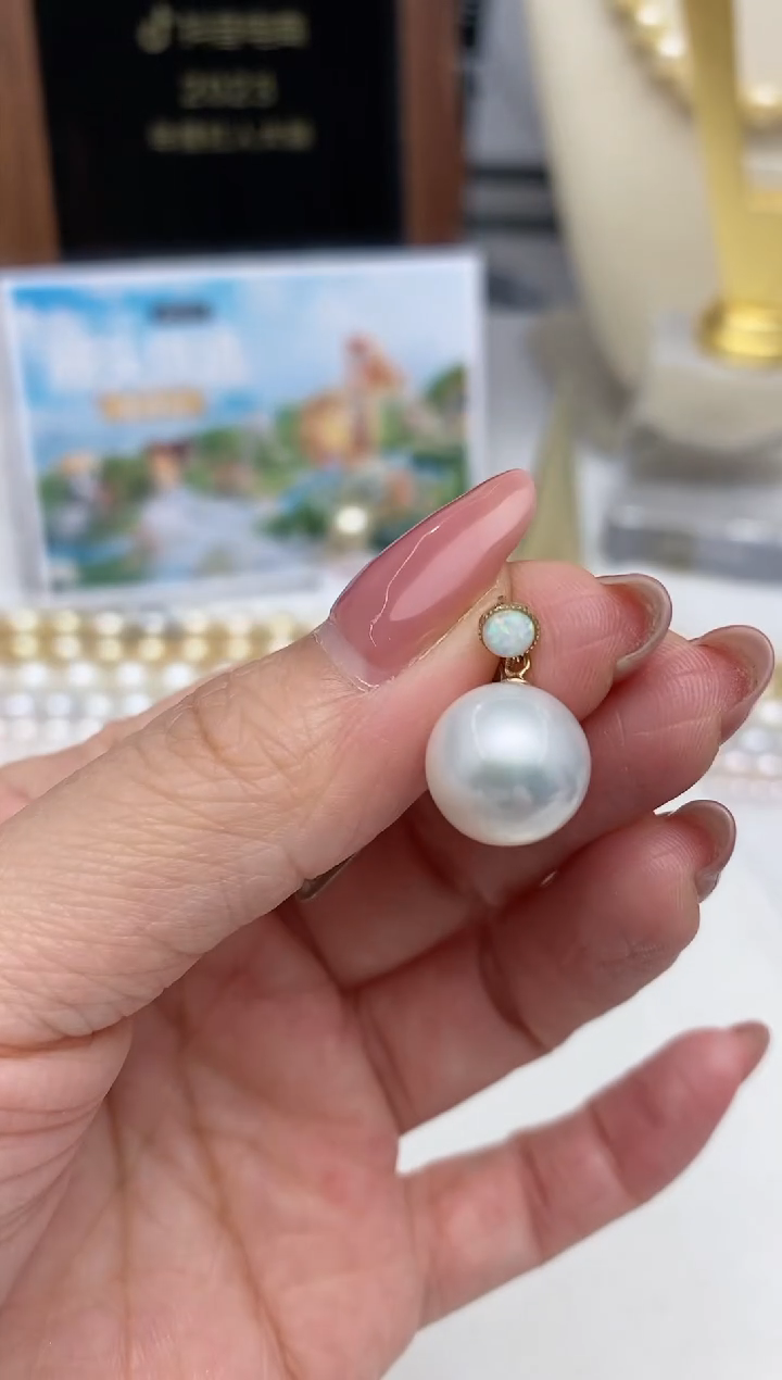 【闪购商品】淡水珍珠吊坠18K金镶嵌56 11-12mm