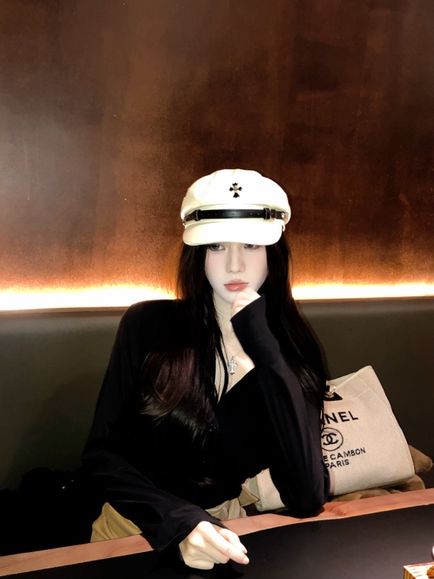 秋冬新款皮质时尚平顶帽女法式复古百搭显脸小鸭舌遮脸帽街头潮帽