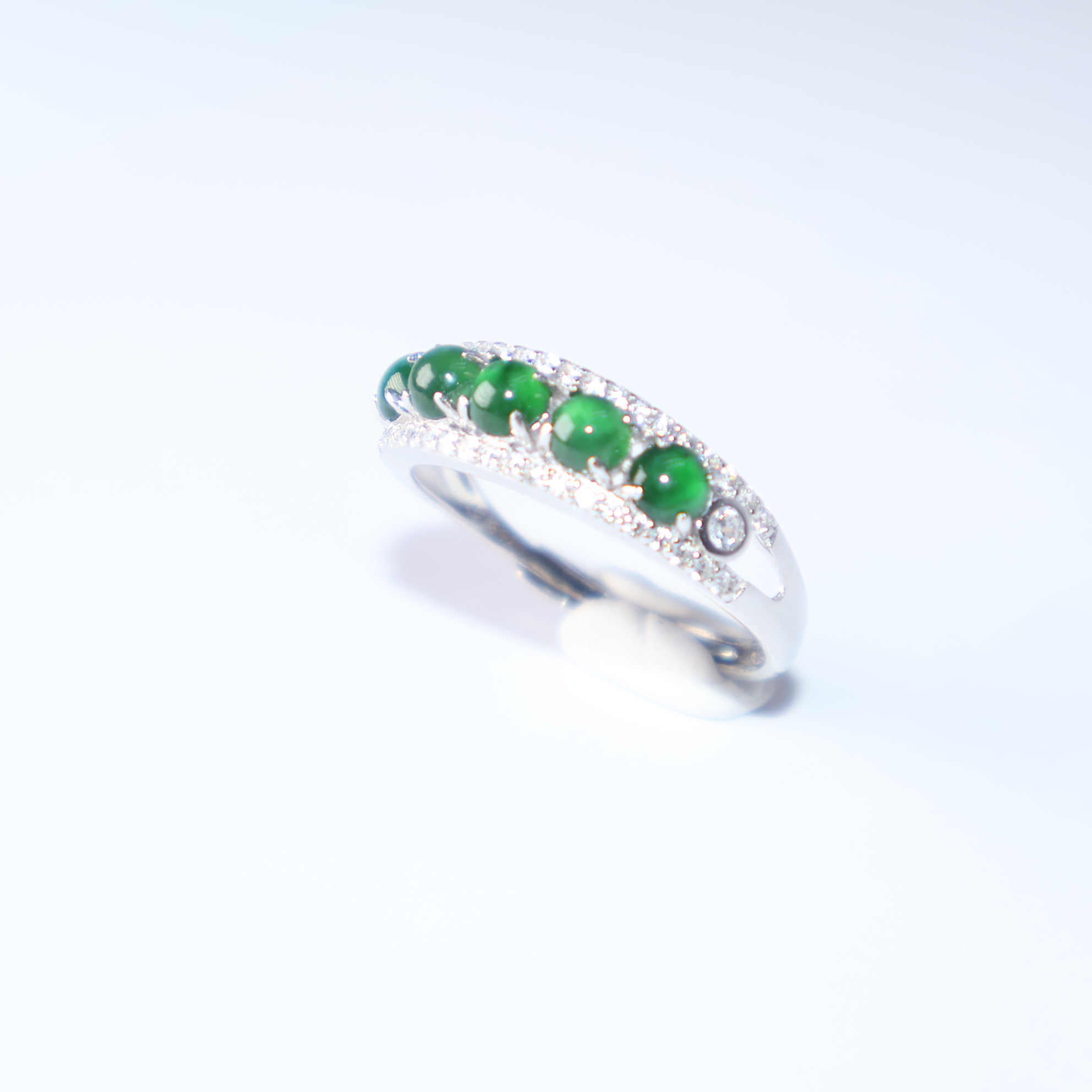 王宝宝翡翠珠宝.天然翡翠A货蛋面排戒.3.3mm5颗.925银镶嵌银戒