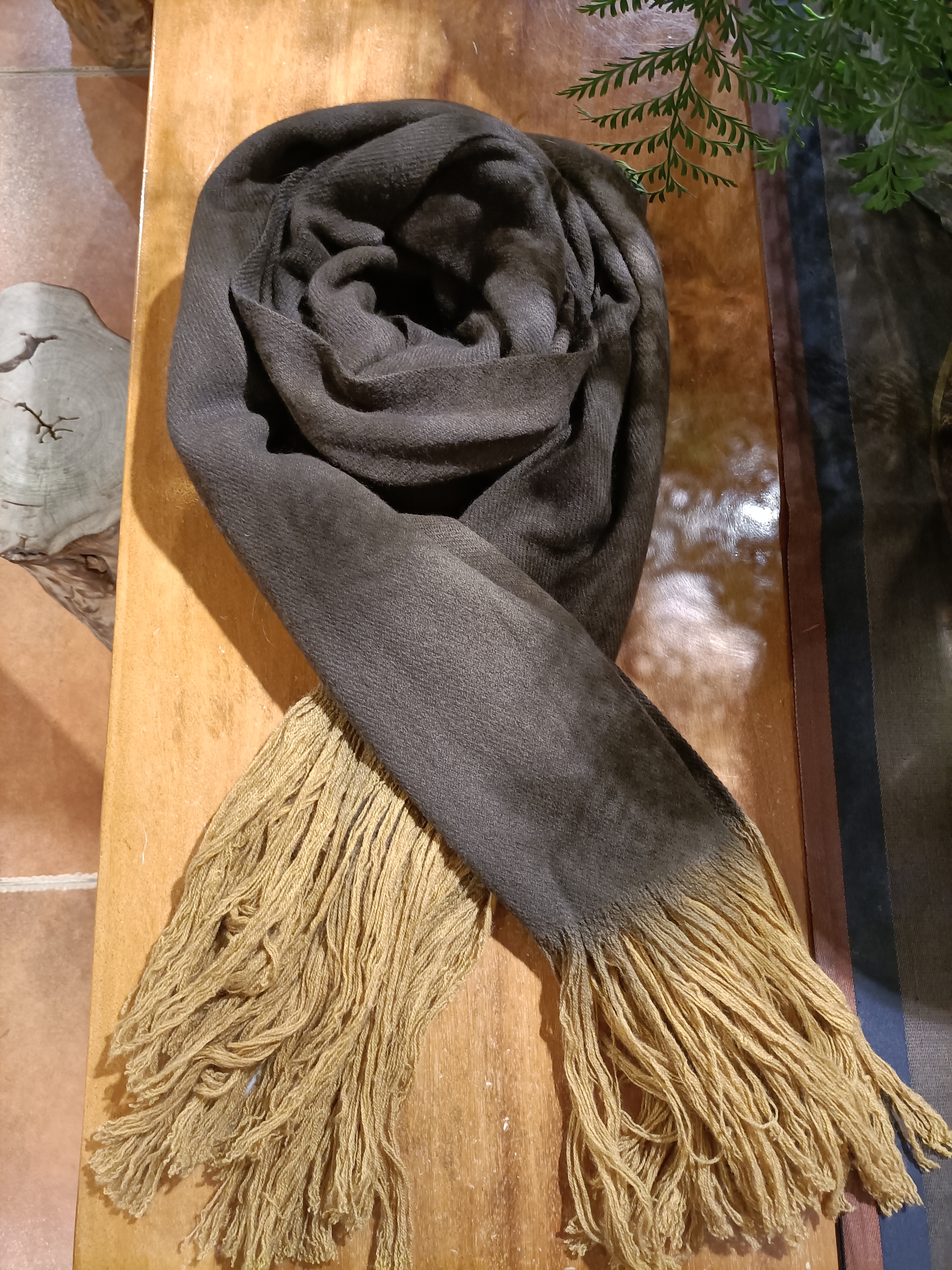 左岸迷香植物染牦牛绒冬季长款保暖围巾时尚百搭秋冬Z22FW0051