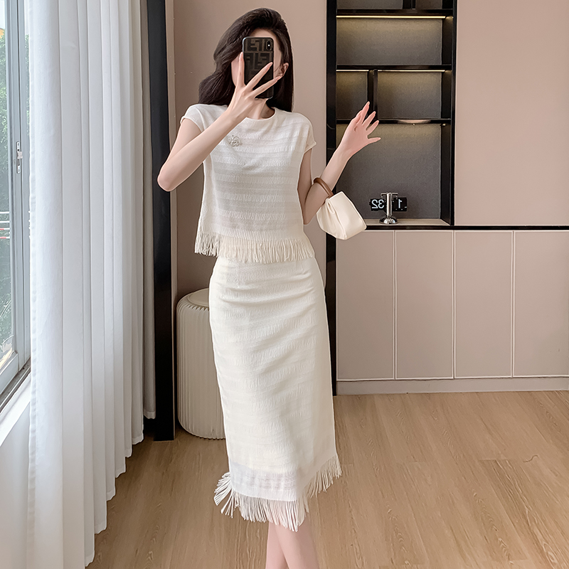 小香风套装女夏季盐系轻熟穿搭法式度假风流苏上衣半身长裙两件套