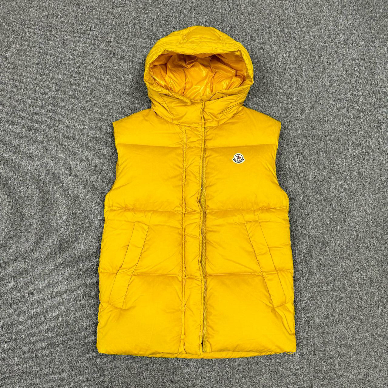 10845633 Moncler蒙口 黄色连帽羽绒服背心马甲 0码99新